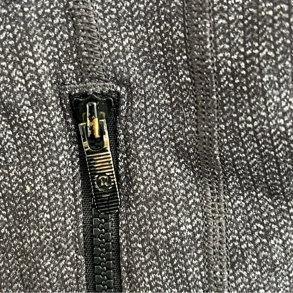 Lululemon Define Jacket - Picture 5 of 6